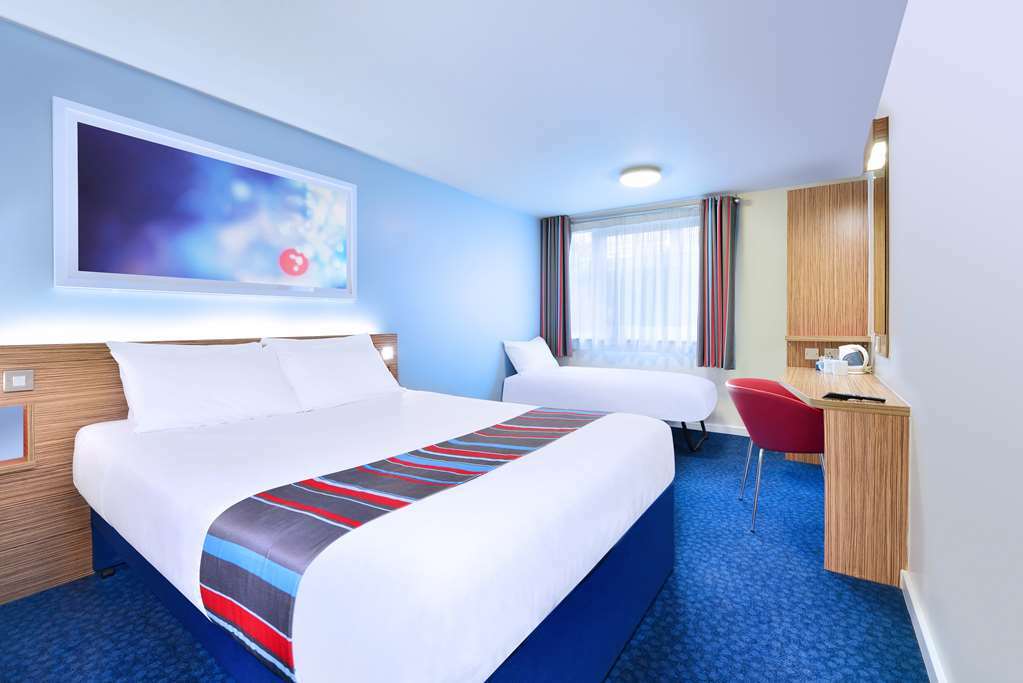 Travelodge Tunbridge Wells Room photo
