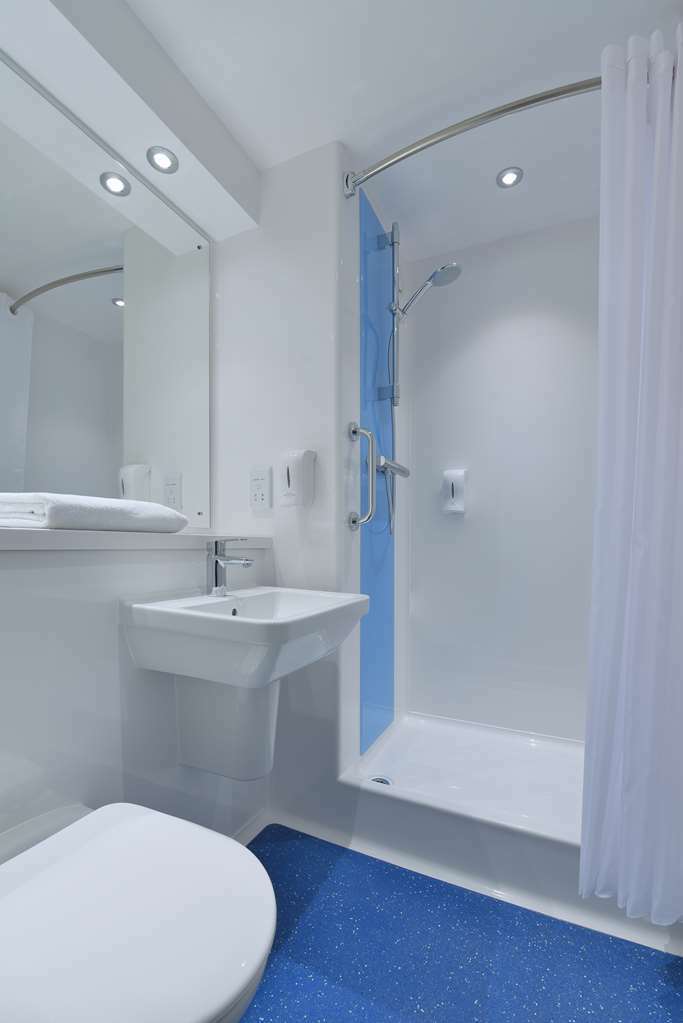 Travelodge Tunbridge Wells Room photo